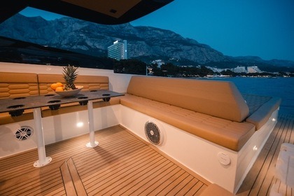 Hyra båt Motorbåt FELIX 37 FELIX 37 Makarska