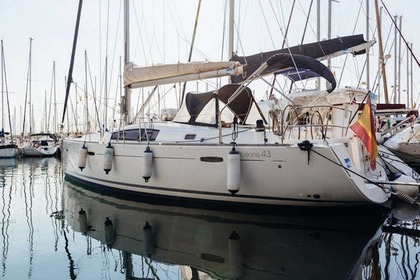 Charter Sailboat BENETEAU OCEANIS 43 Barcelona