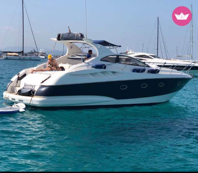 Astondoa 40 Open in Ibiza for hire