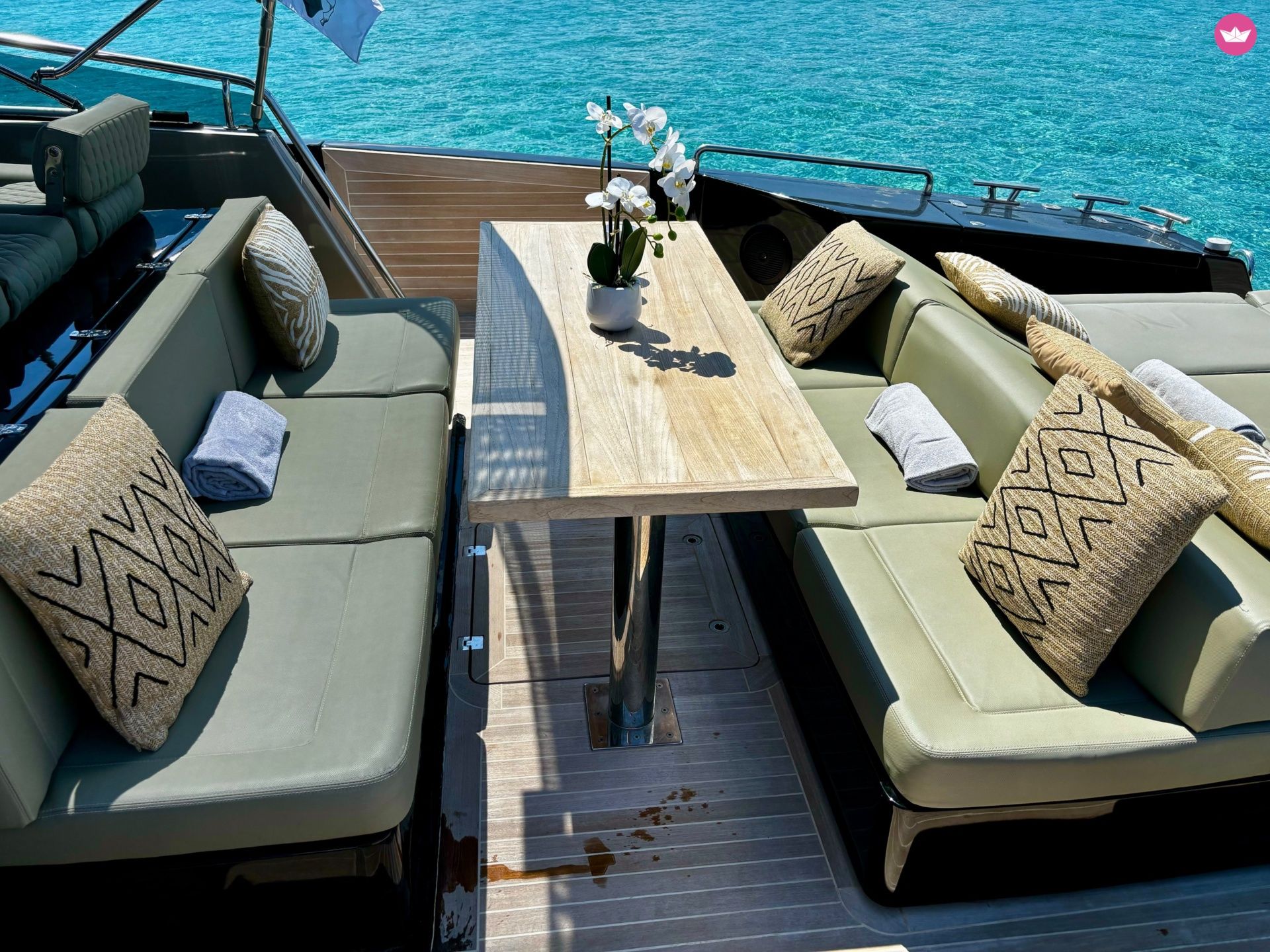 Bateau à moteur CNM CONTINENTAL 50 1600cv 3