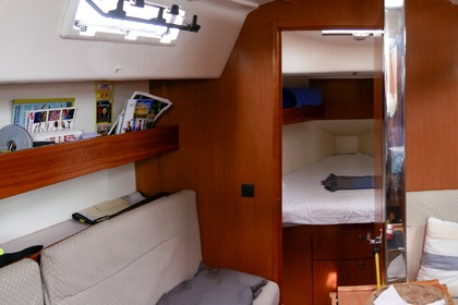 BAVARIA 32 Cruiser
