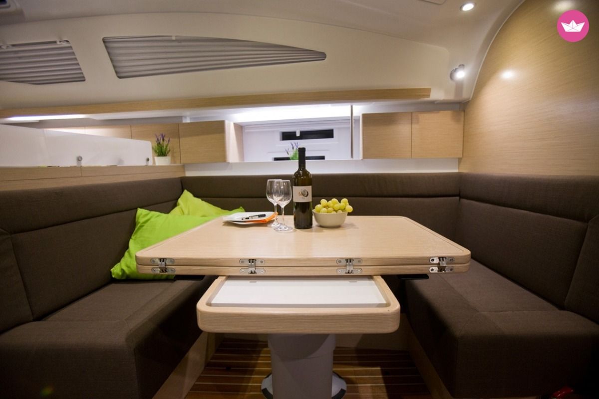 Charter sailboat in Zadar  