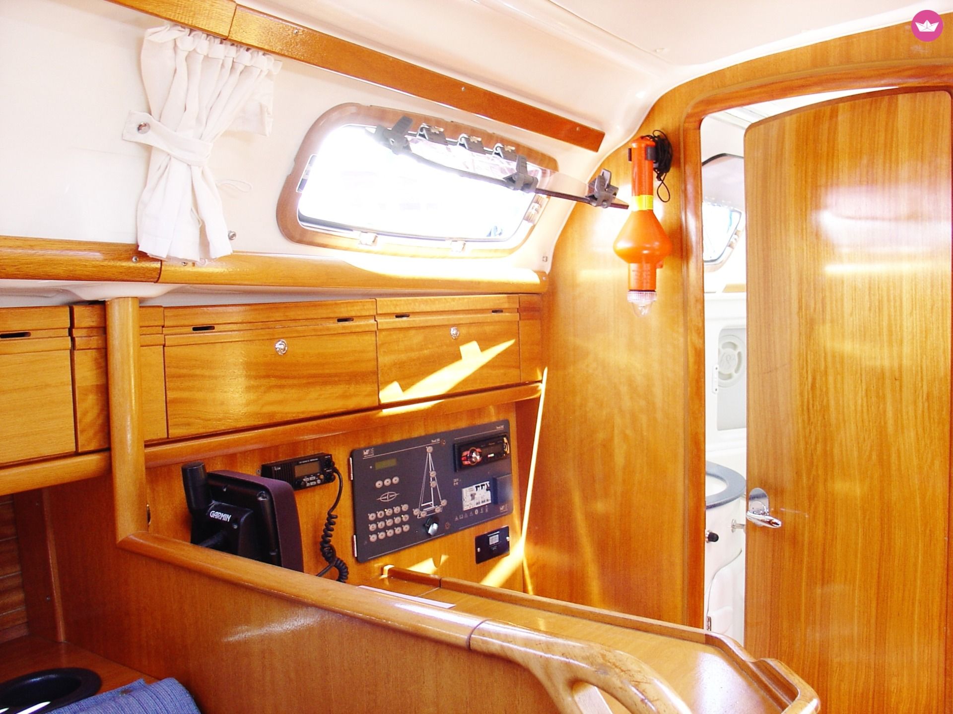 Charter sailboat in Sukošan  