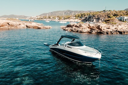 Noleggio Barca a motore FIM Regina 340 Barcellona