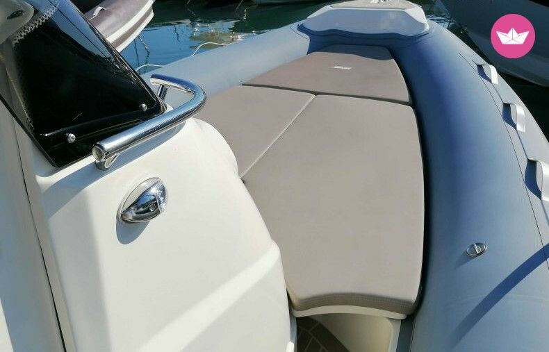 Semi-rigide Joker Boat Clubman 24 250cv 3