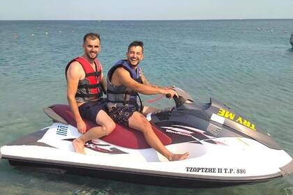 Charter Jet ski Yamaha VX 1200 cc Rhodes