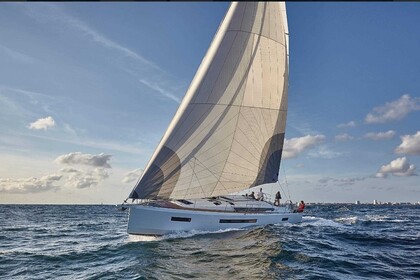 Charter Sailboat Jeanneau Sun Odyssey 490 Keramoti