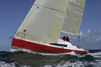 Charter Sailboat Jeanneau Sun Fast 32 La Trinité-sur-Mer