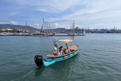 Чартер лодки без лицензии  Aperitivo al tramonto con skipper Специя