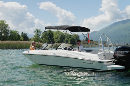 Bayliner E6