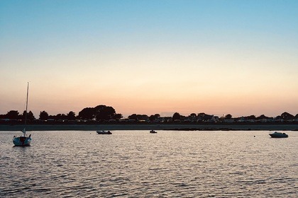 Quicksilver 755 Sundeck