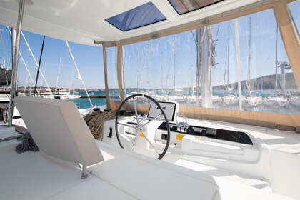Hire Catamaran Lagoon Lagoon 46 Pomer