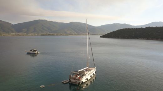 Αθήνα Sailboat Beneteau Oceanis 40.1 alt tag text