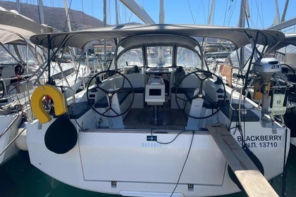 Rental Sailboat  Bavaria C42 Paros