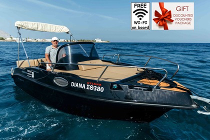 Noleggio Barca a motore Nireus Ω53 Elegance Black Edition Santorini