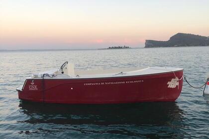 Noleggio Barca a motore ELECTRIC BOAT Ecowatt 8 posti San felice del Benaco