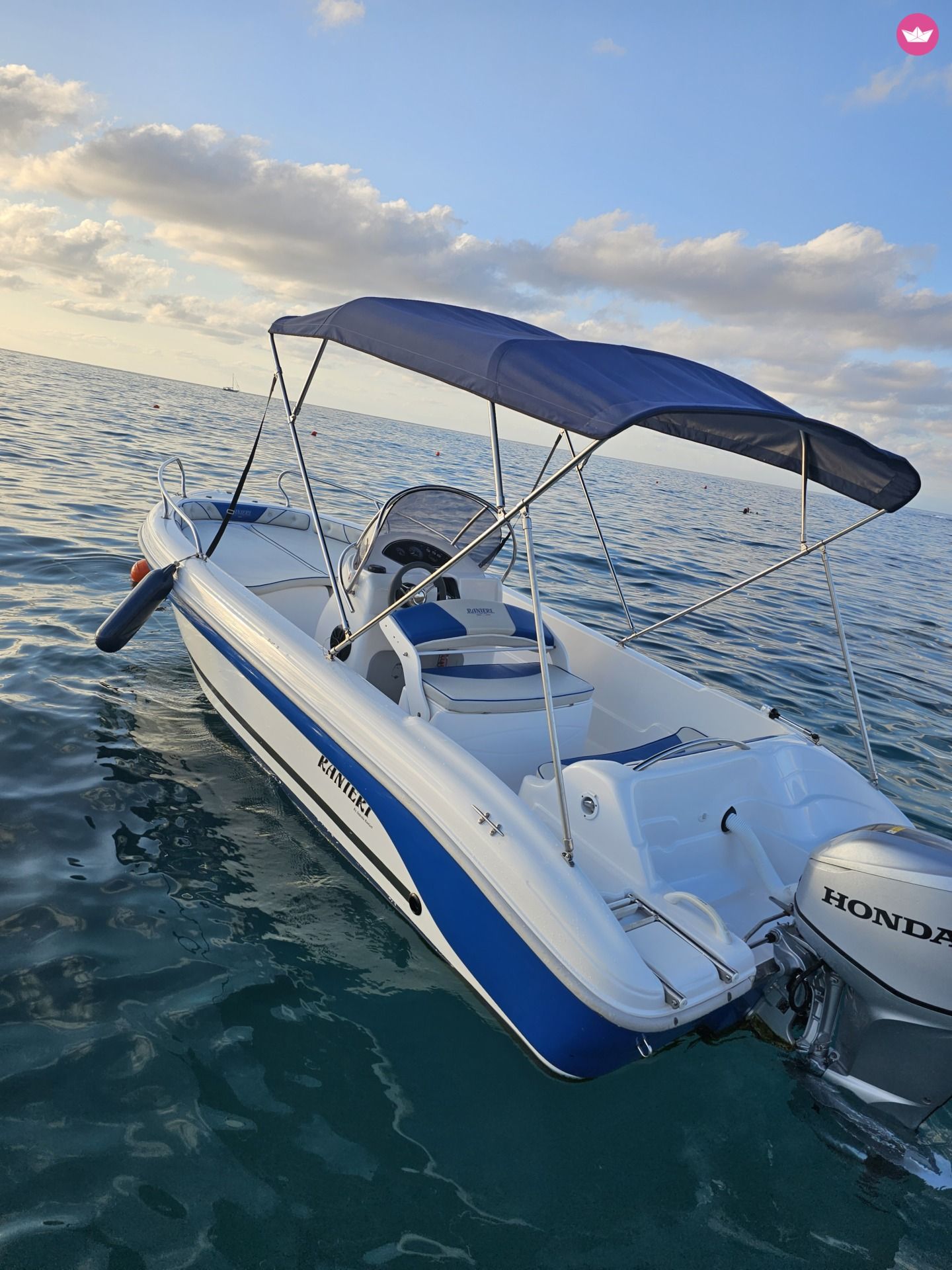 Bateau sans permis Ranieri Shark 19 40cv 7
