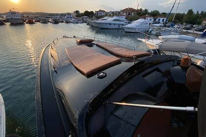Tornado 38 Flush Deck - Bespoke