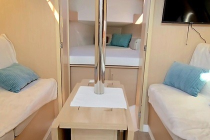 Location Voilier Beneteau Oceanis 30.1 Les Sables-d'Olonne