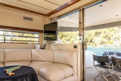 Fairline 59 Motoryacht with a capacity of 6 people