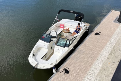 Charter Motorboat Sea Ray 210 SPX OB Conflans-Sainte-Honorine