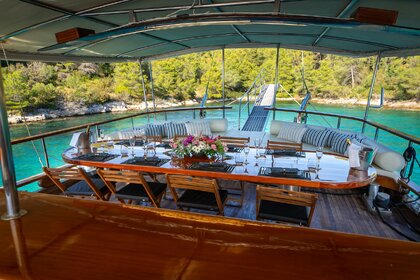 Czarter Gulet Custom Gulet Allure Marina Nava