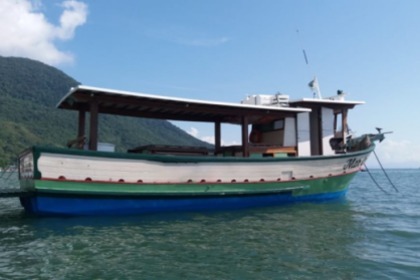 Aluguel Lancha Embarcação de Madeira Fishing boat Ilhabela