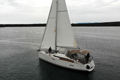 Hyra båt Segelbåt JEANNEAU SUN ODYSSEY 389 Krk