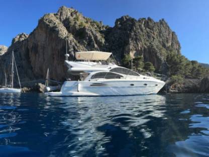 Charter Motorboat Astondoa 43 Mallorca