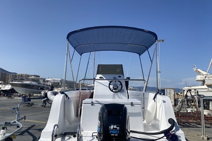 NIEUW 2024!!!! DE EERSTE TRIMARAN IS UITGEGAAN DIE GEEN NAUTISCHE LICENTIE NODIG HEBT!!!!