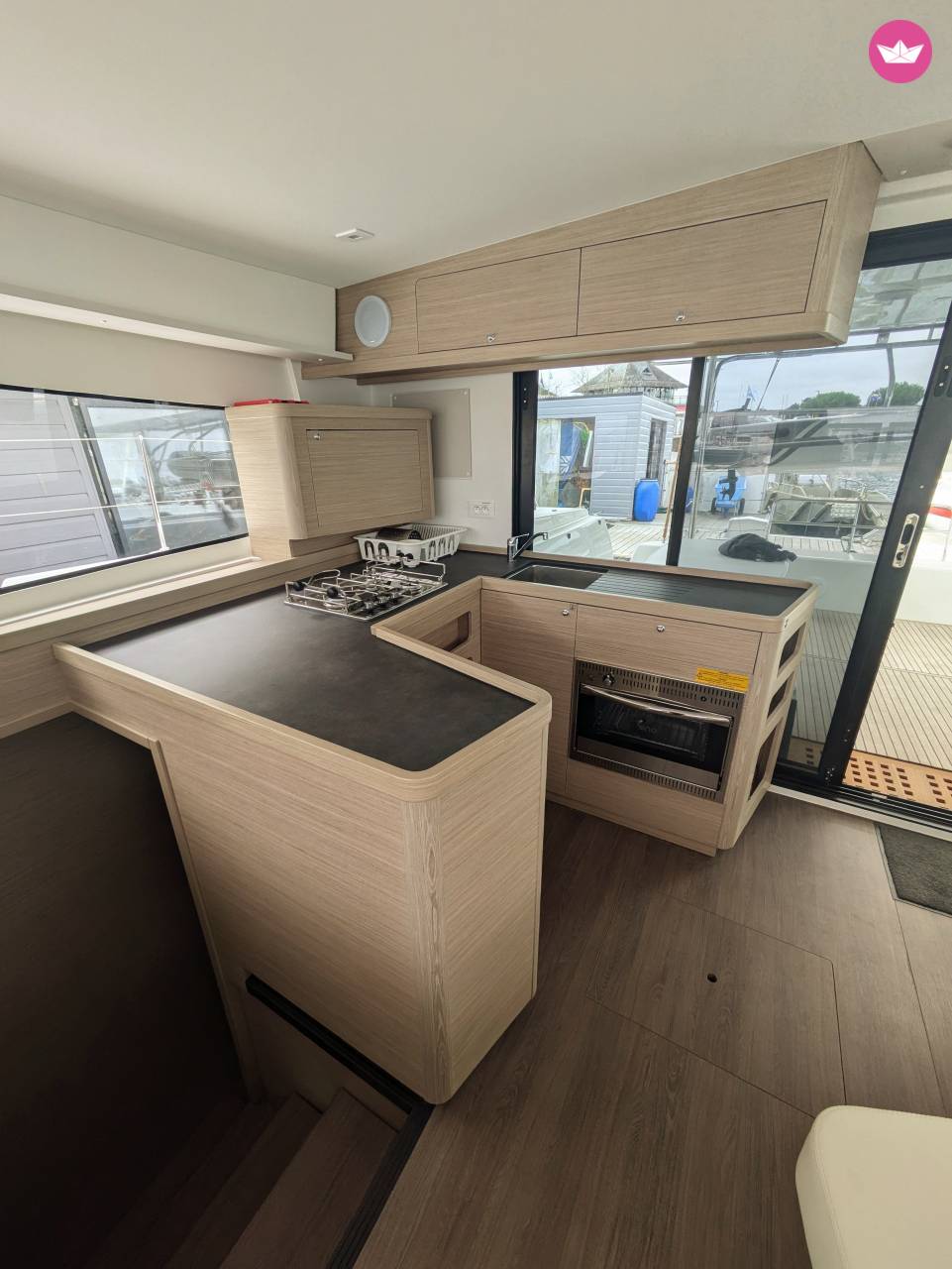 Catamaran Lagoon 42 12m 3