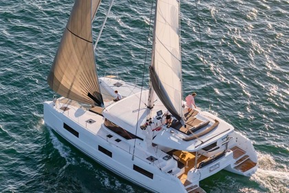 Noleggio Catamarano Lagoon 46 lux Cannigione