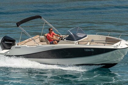 Quicksilver 755 for rent in Split - Full equipment for easy navigation!