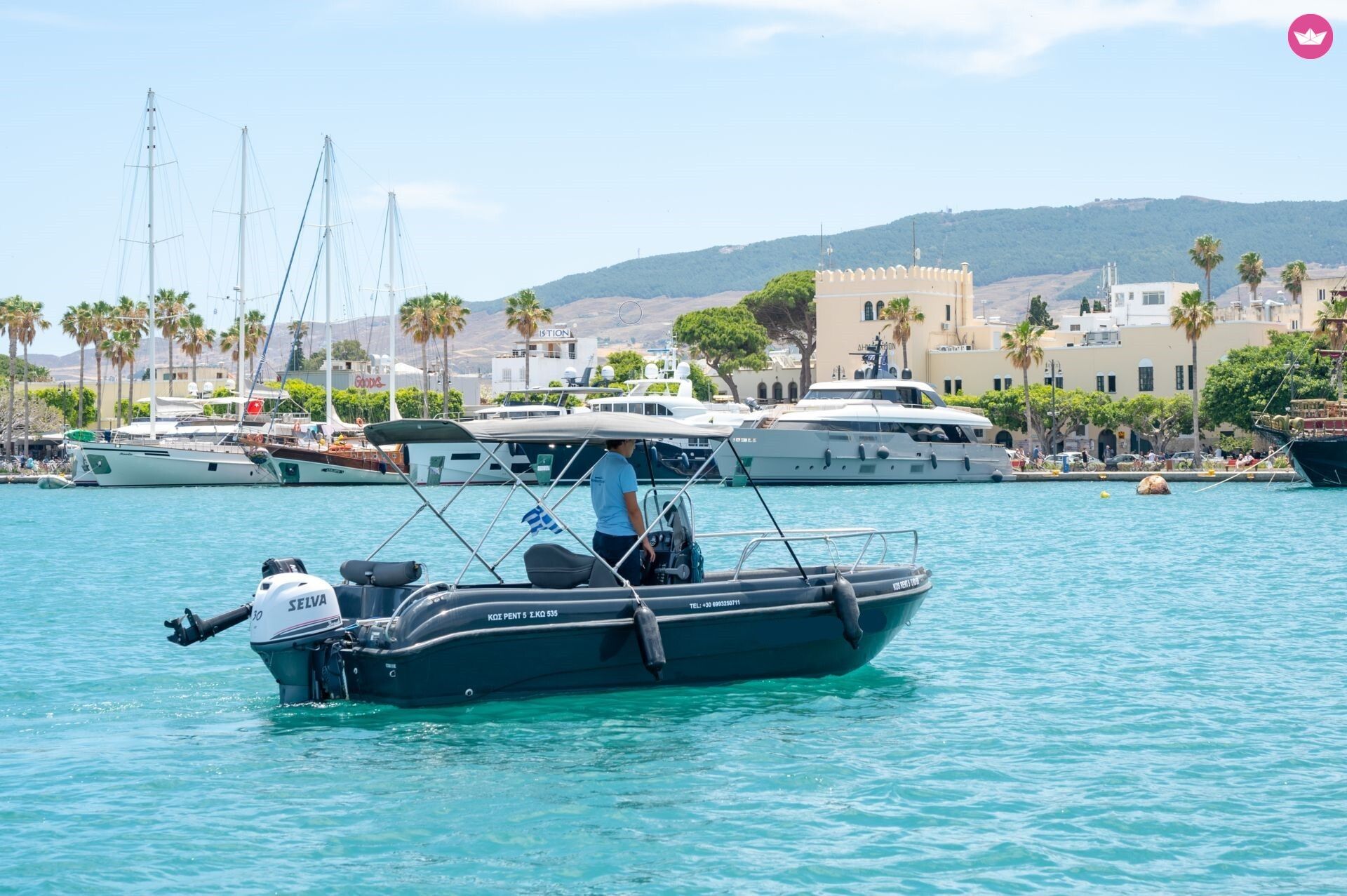 Bateau sans permis Karel 5.5m 30cv 2