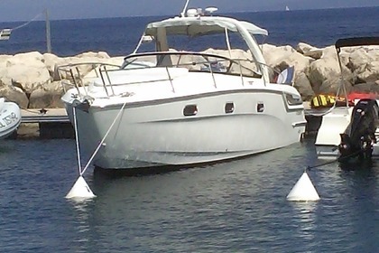 Rental Motorboat BAVARIA 28 SPORT Bandol