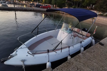 Hire Motorboat Aquamar 17 Rab
