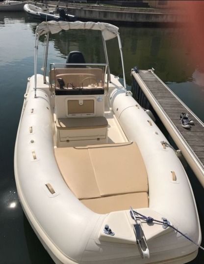 Czarter Ponton RIB Bsc Colzani Bsc 61 Marsylia
