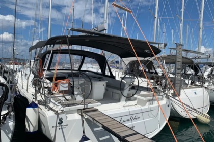 Charter Sailboat Bénéteau Oceanis 46.1 - 4 cab. Alimos