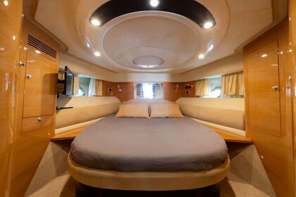 Hire Motor yacht Cranchi Cranchi Atlantique 50 Paliouri
