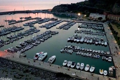 Noleggio Barca a motore Conam 50 SPORT Vibo Valentia