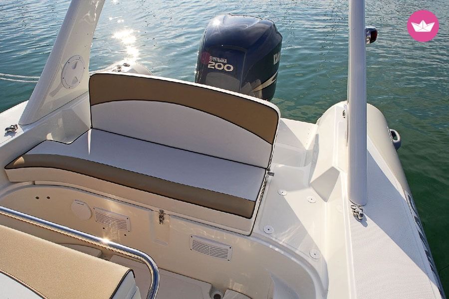 Location semi-rigide à Ajaccio de particuliers et professionnels