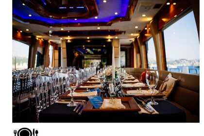 Mega Motor Yacht in Istanbul