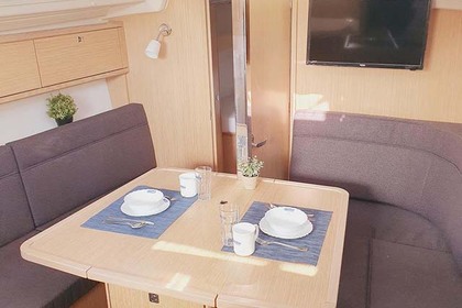 Verhuur Zeilboot Bavaria Bavaria Cruiser 34 - 2 cab. Pula