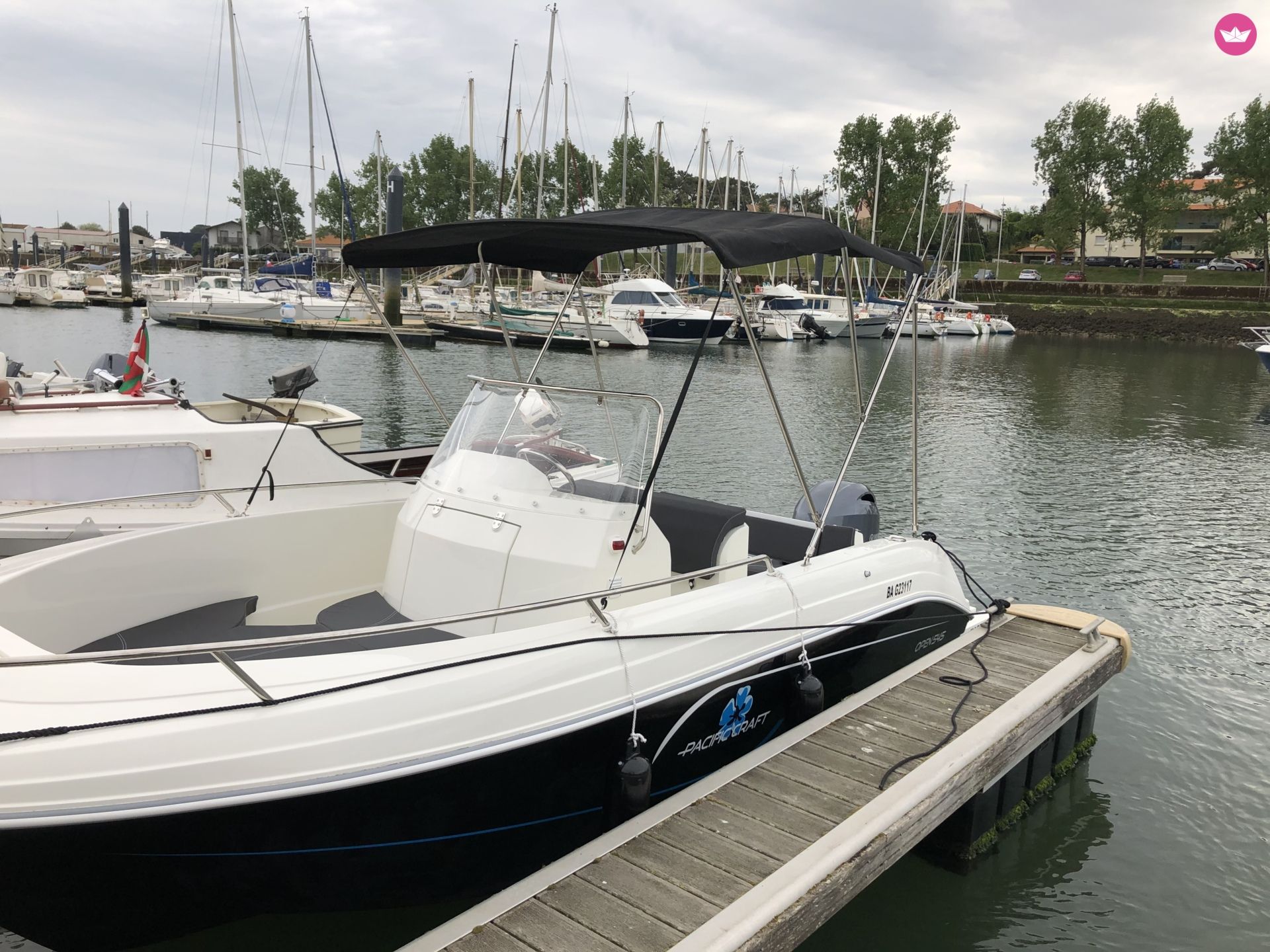 Bateau à moteur Pacific Craft Open 545 100cv