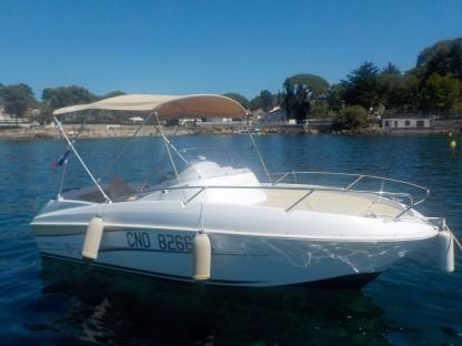 Charter Motorboat Beneteau Flyer 550 Sundeck Antibes