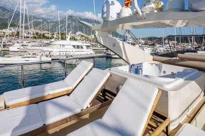 Luxury AMBER for Weekly Cruise