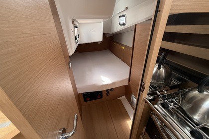 Hyra båt Segelbåt Jeanneau Sun Odyssey 380 Makkum