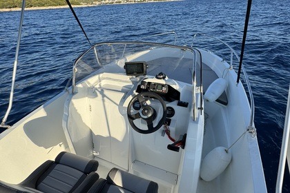 Location Bateau à moteur Jeanneau Cap Camarat 5.5 Cc Šibenik