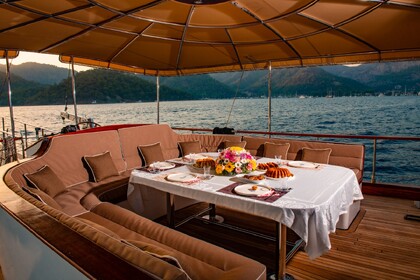 Traditional custom built gulet with a capacity of 10 people