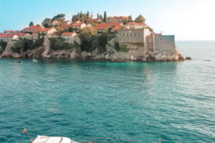 Rental Motorboat Bavaria 35 Ulcinj